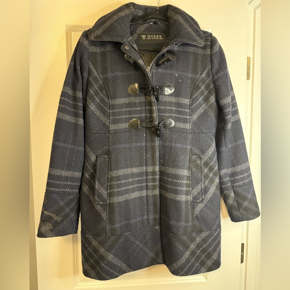 Grey and navy plaid wool Guess coat #wintercoat